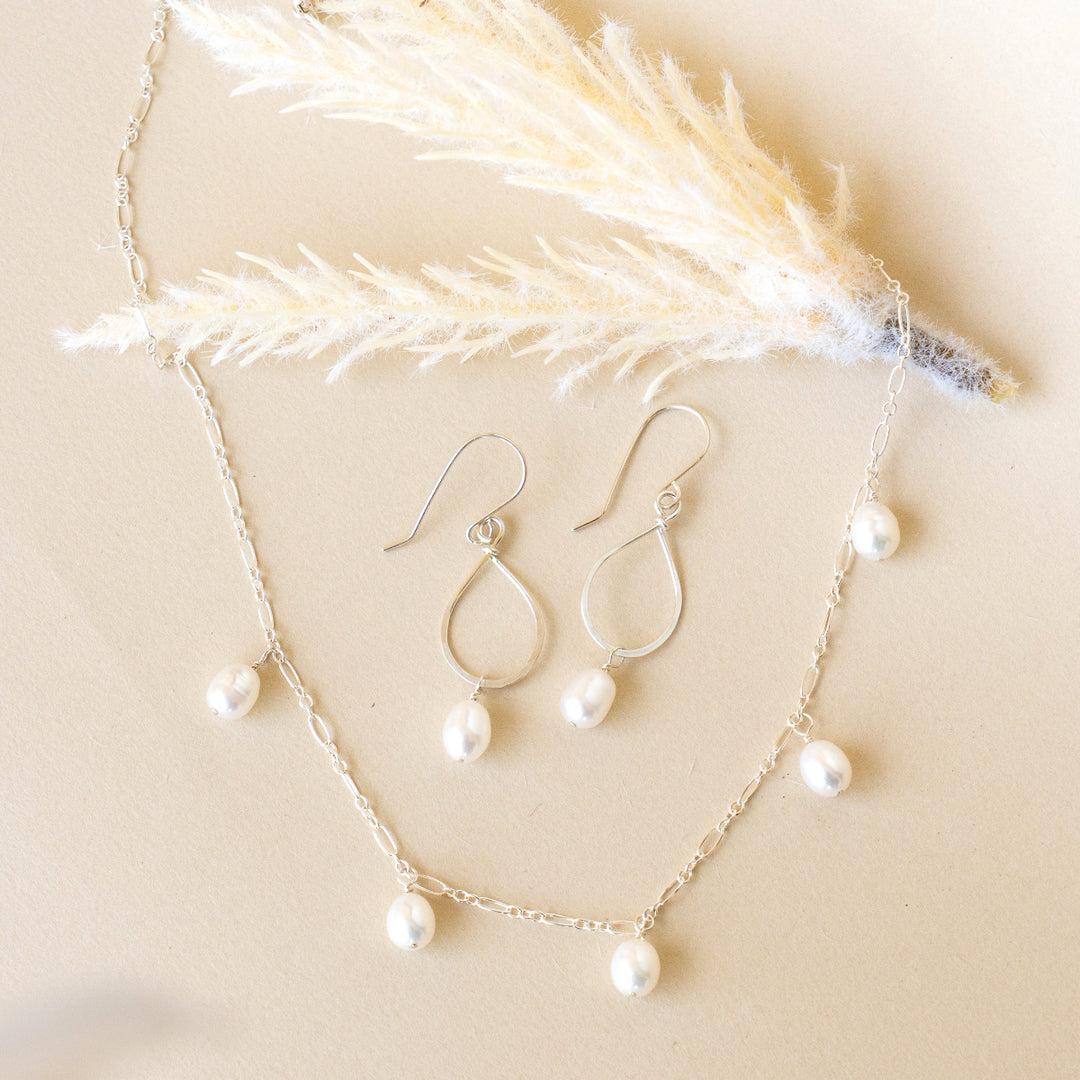 pearl jewelry gift set in sterling silver or 14k gold filled with fresh water pearls in a holiday gift box
