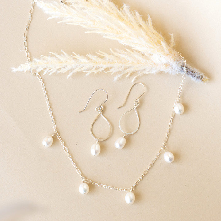 pearl jewelry gift set in sterling silver or 14k gold filled with fresh water pearls in a holiday gift box